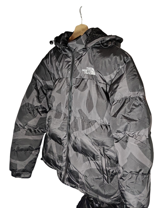 CHAQUETA ACOLCHADA CON CAPUCHA